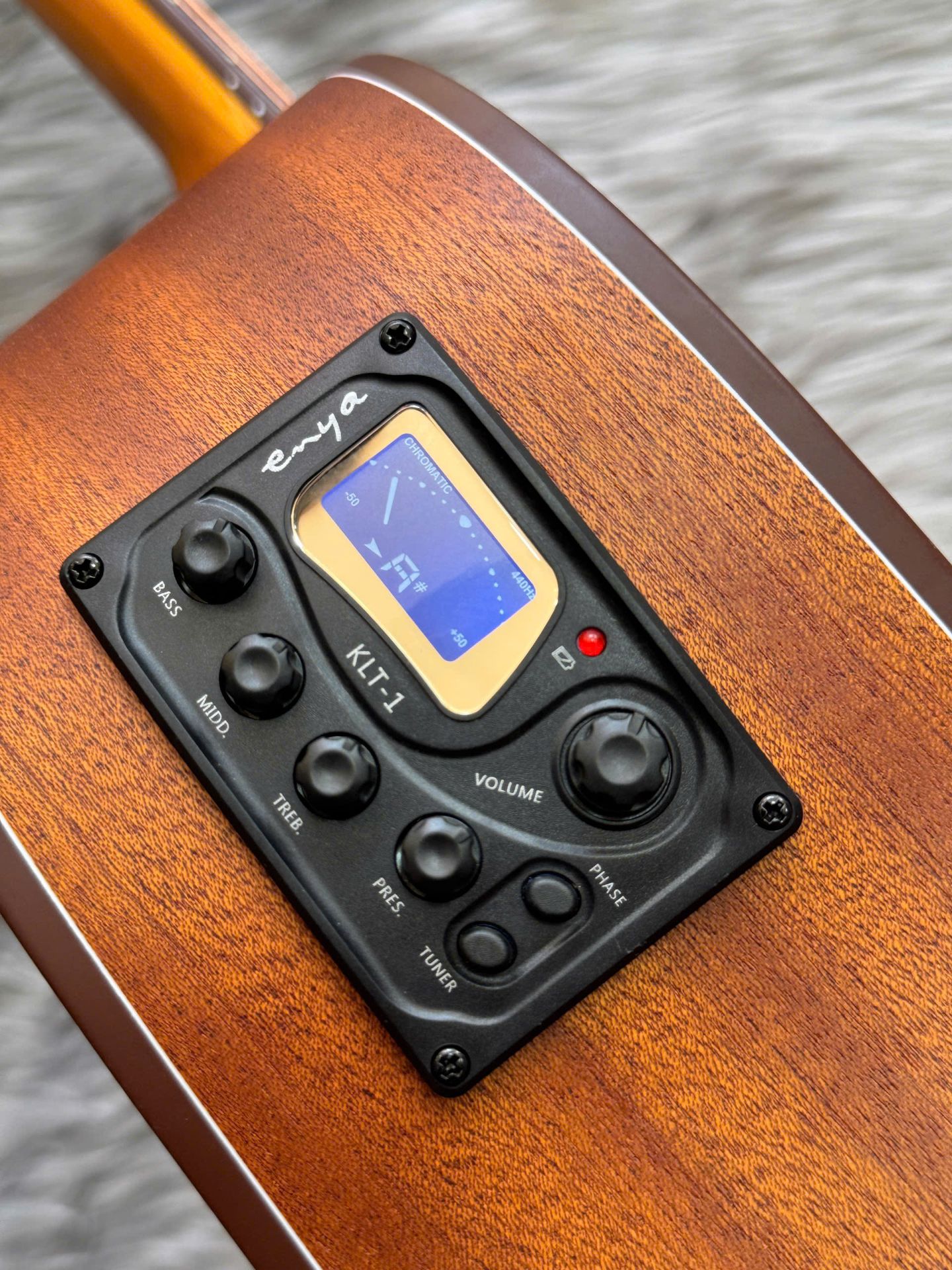 AMARI 418C EQ